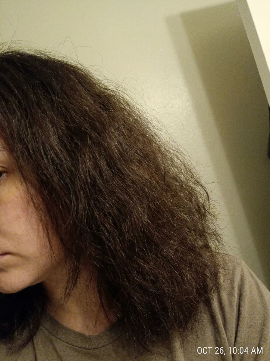 Antes: fios opacos e com frizz